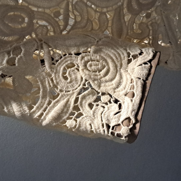 Juicy Couture White Lace Over Shirt - Picture 2 of 6